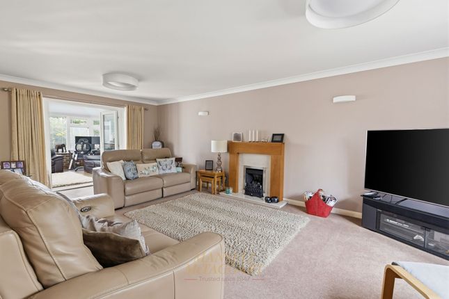 Ashiana Turners Hill Road, Crawley photo 4