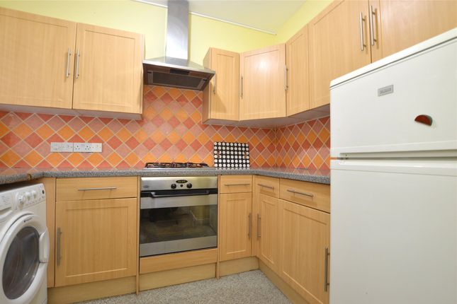 Flat 15, Dunton House,, Leigham Avenue, London photo 4