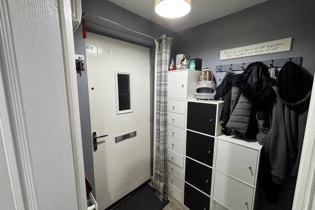 19, Ffordd Y Meillion, Llanelli photo 5