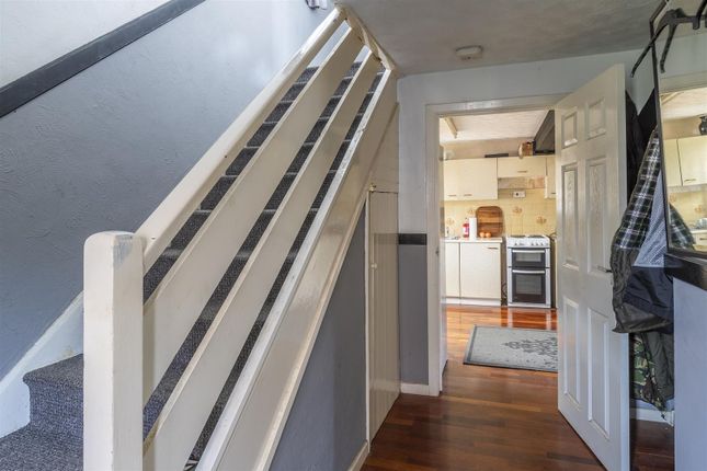 2 Crown Cottages, Cleve Hill, Faversham photo 2
