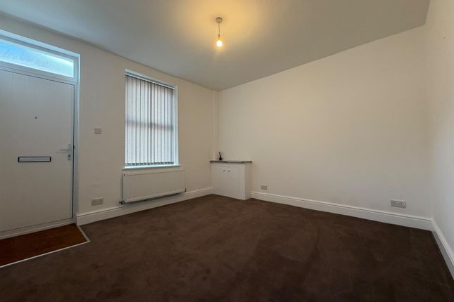 48, Grange Street, Burnley photo 3