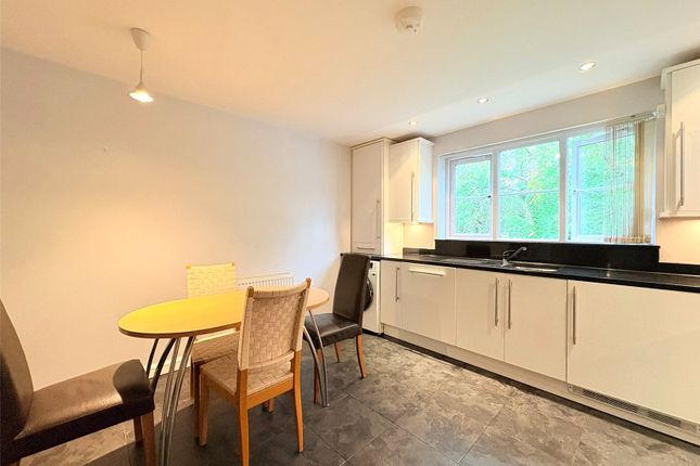 Apartment 7, 5, Baddow Croft, Liverpool photo 5