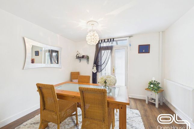 5, Penkvale Road, Stafford photo 4