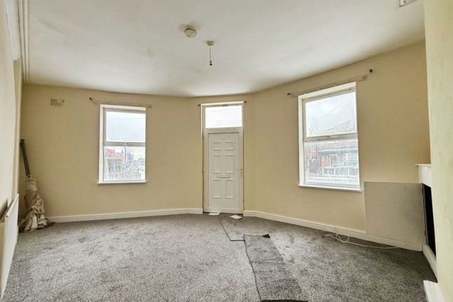 43, Folly Lane, Warrington photo 2
