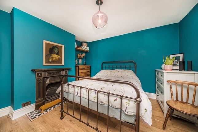 Garden Flat, 17, Kingston Hill, Kingston Upon Thames photo 4