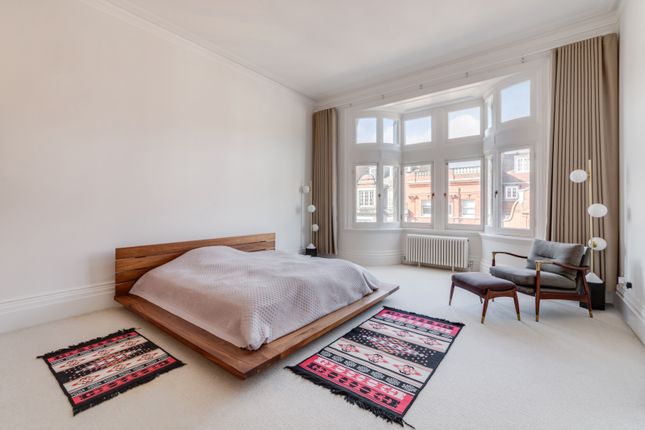 Flat to rent in Palace Court, Notting Hill Gate