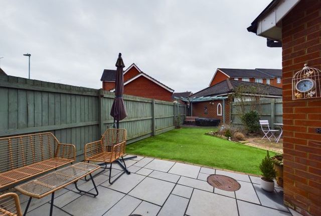 Town house for sale in The Haystack, Daventry, Northamptonshire