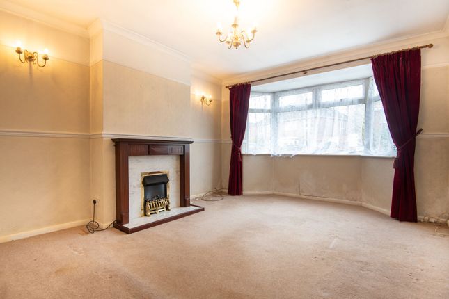 2 Saxby Crescent, Wellingborough photo 2