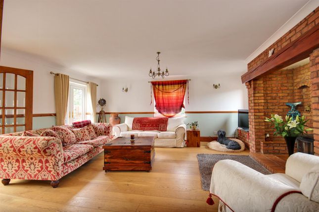 Southland Lodge, Main Street, Great Hatfield photo 4