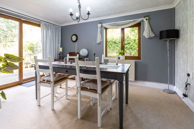 25, Thirsk Gardens, Milton Keynes photo 3