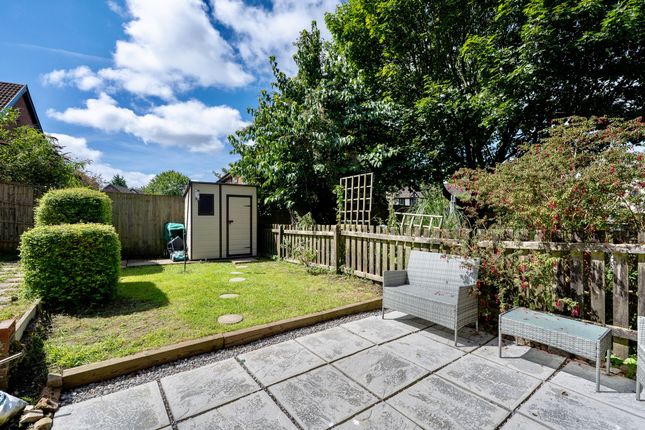 3 Chantry Court, Swansea photo 4