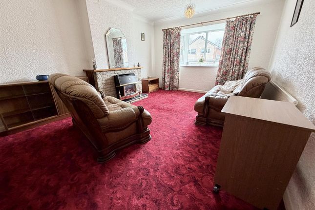39, Cotswold Drive, Leeds photo 5