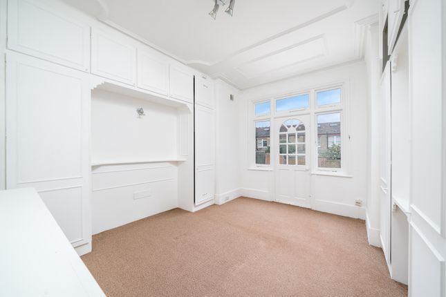 Flat for sale in Tewkesbury Terrace, Bounds Green