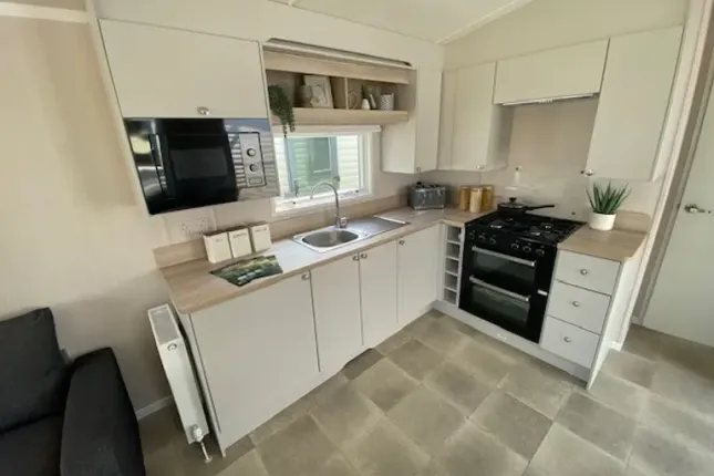 Swift Loire, Ashbourne Heights Park, Ashbourne photo 4