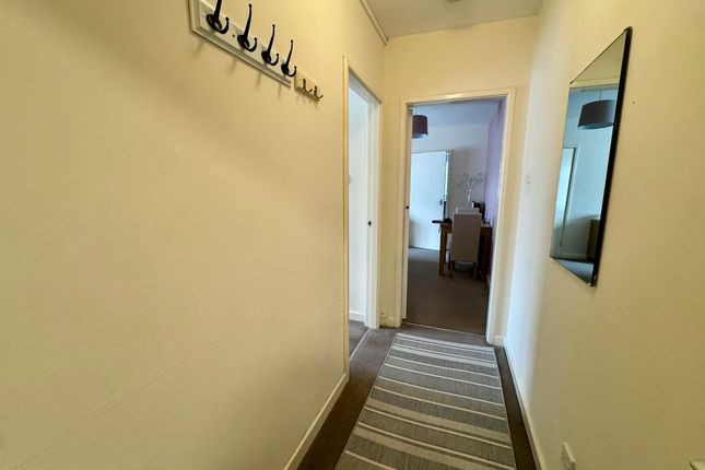 37 Jubilee Court, Ravenscroft, Holmes Chapel photo 4