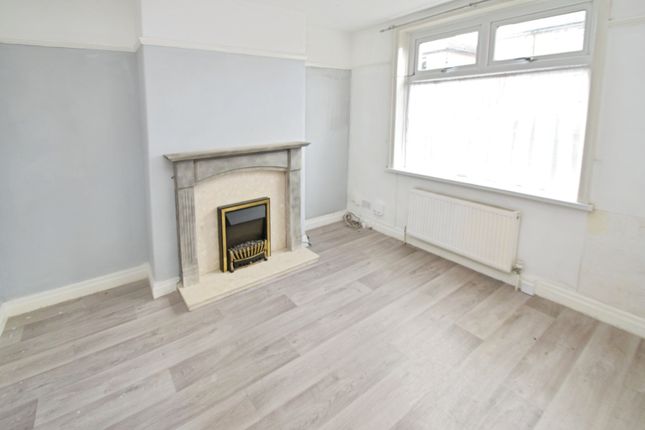 9, Westlea Avenue, Keighley photo 2