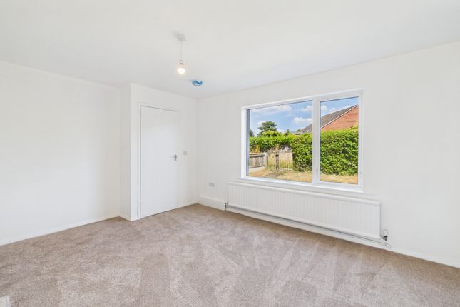 52 Farneworth Road, Mickleover, Derbyshire photo 3