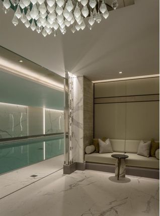 8, Southbank Place, London photo 4