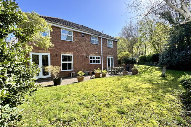 9, Beaumaris Gardens, Southampton photo 4