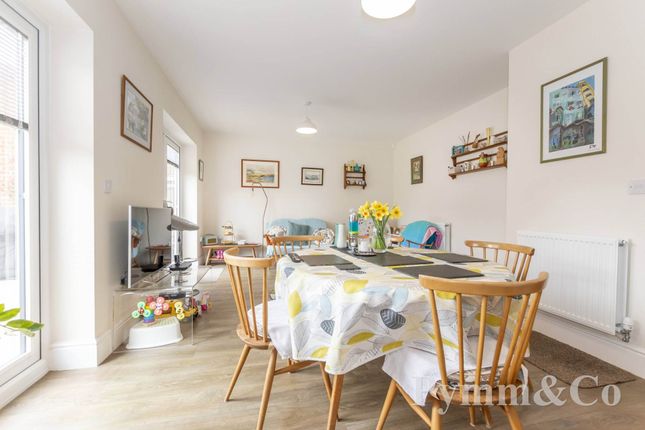 2, Tipperary Avenue, Norwich photo 3