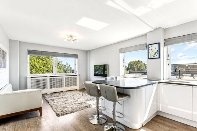 Thumbnail Flat to rent in Elm Park House, Fulham Road, London