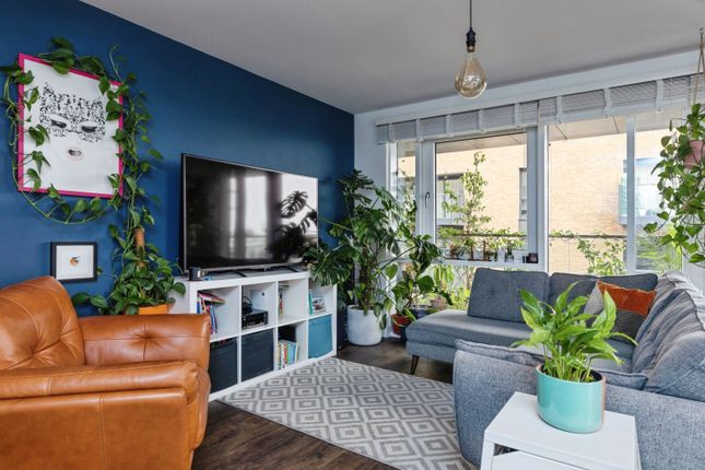 2-bed flat on Flat 9, 1, Hoffmans Road, London, £500,000