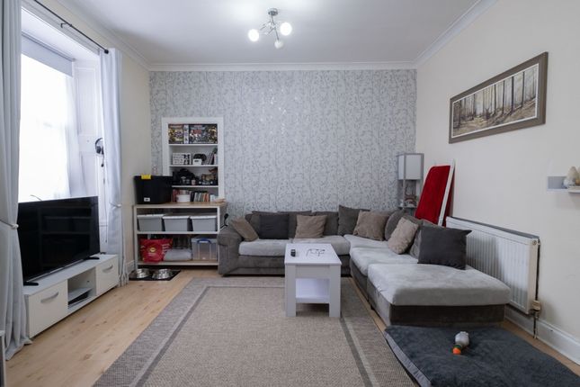 29, Dillichip Terrace, Alexandria photo 2