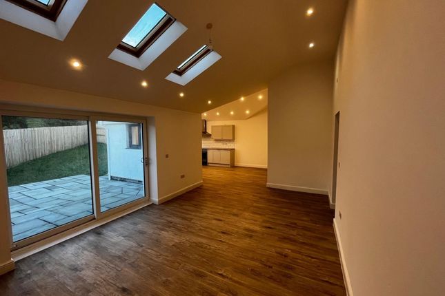 6a Brynceunant, Ammanford photo 4