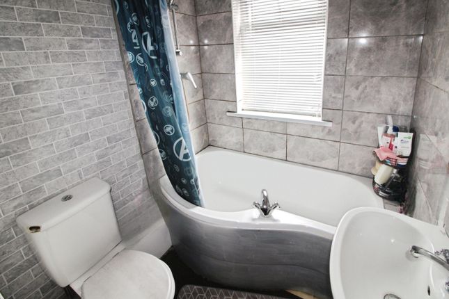 177, Yarborough Road, Grimsby photo 4