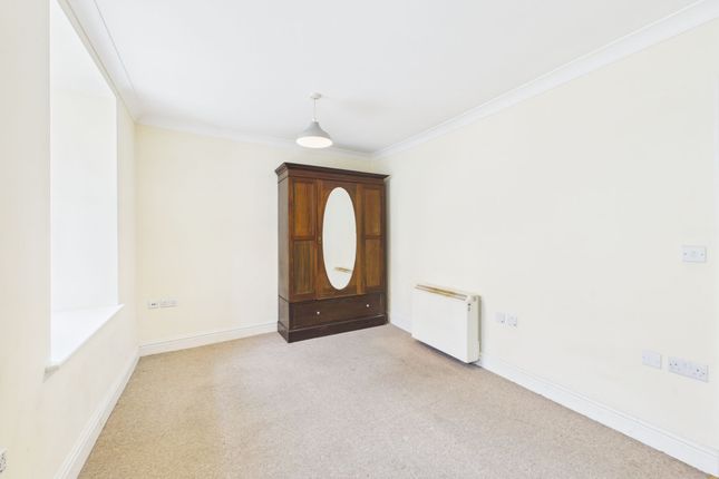 Flat 5, 15A High Street, Haverfordwest photo 3
