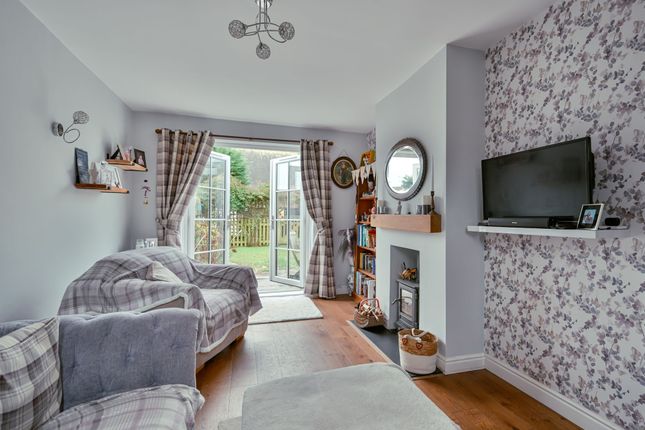 47 Knoll Crescent, Eastbourne photo 2