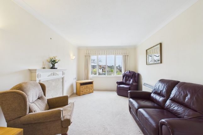 Flat 42, Finch Court, Sidcup photo 3