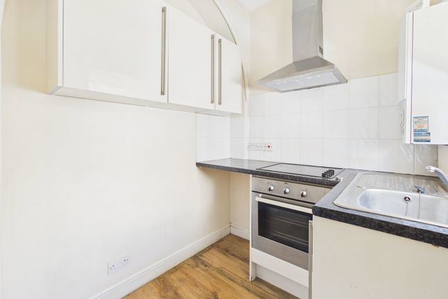 3,Flat 6, Queens Road, Worthing photo 3