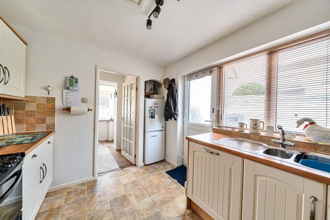 88, Summerlands Park Avenue, Somerset photo 4