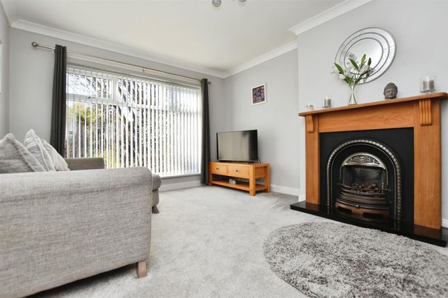71, Princes Avenue, Hull photo 2
