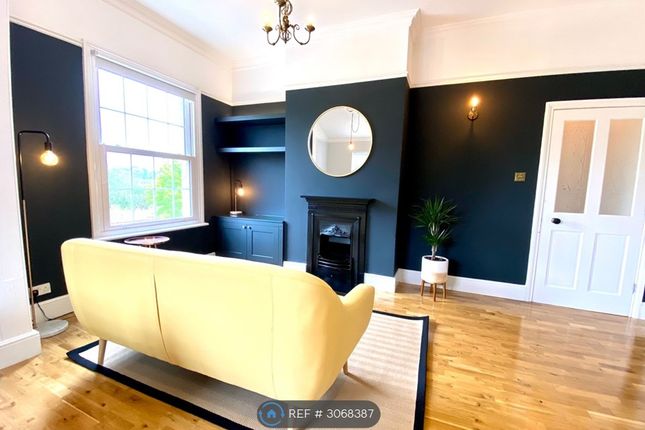 Flat, Leam Terrace, Leamington Spa photo 2