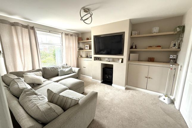22, Watkiss Drive, Rugeley photo 3