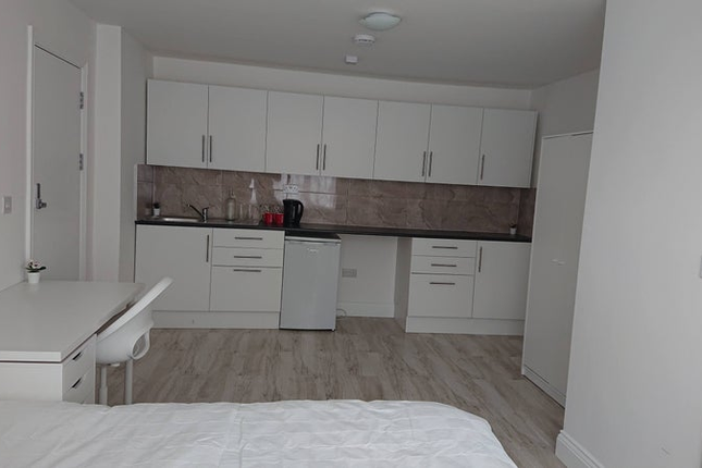 Courtfield Crescent, Harrow photo 5