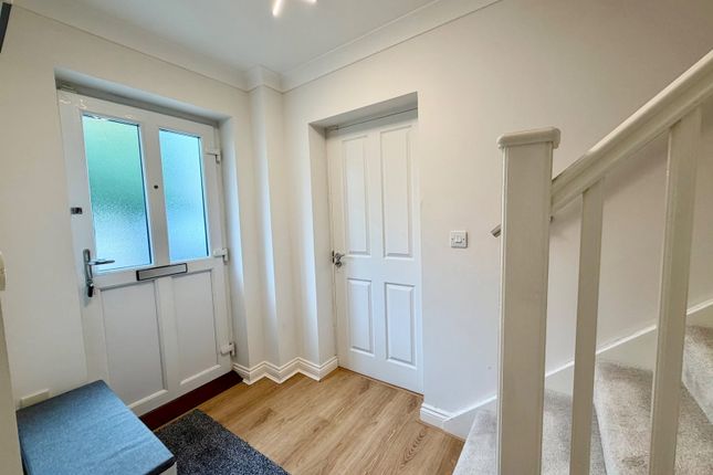 35, Kingsley Avenue, Torquay photo 4