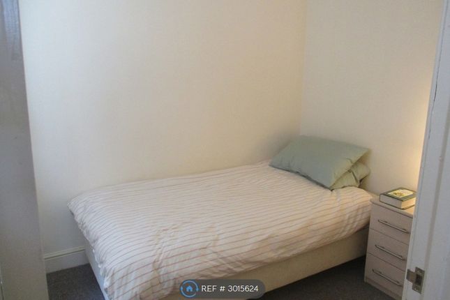 Flat, Meads St, Eastbourne photo 2