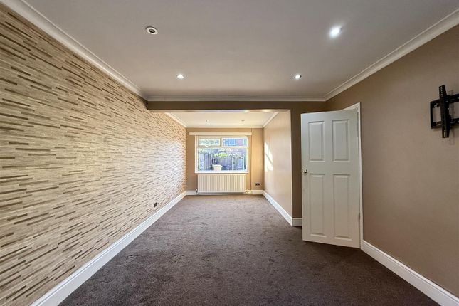 Tern Avenue, Bolton photo 3