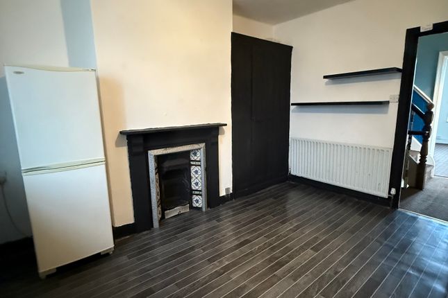 2a, Rossefield Road, Bradford photo 3