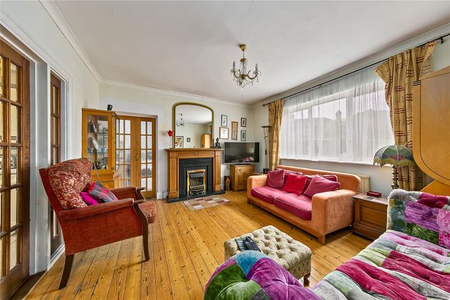 3, Thompson Avenue, Surrey photo 2