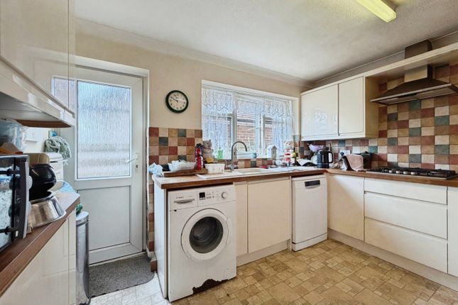14, Coast Drive, New Romney photo 2