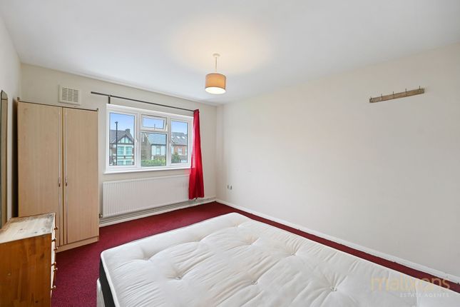Flat 4, Magdalen Court, London photo 4