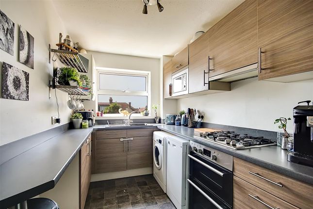9, Wisborough Court, Littlehampton Road, Worthing photo 4