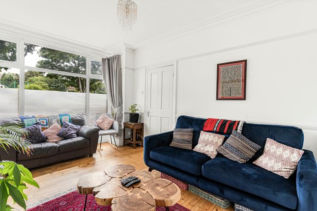 45, McLeod Road, London photo 2