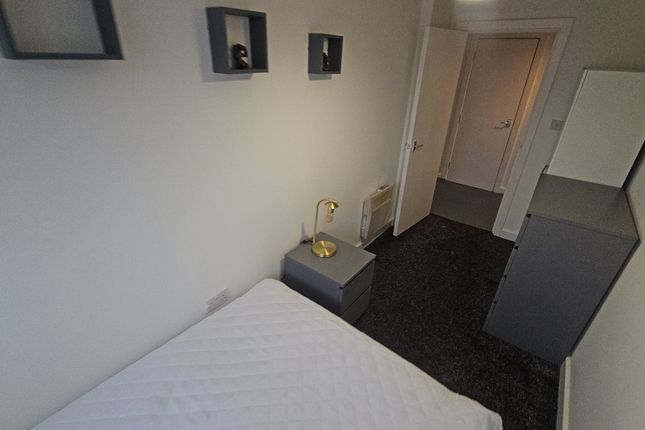 Flat 8,15-17 Regency Place, Chapel Street, Luton photo 5