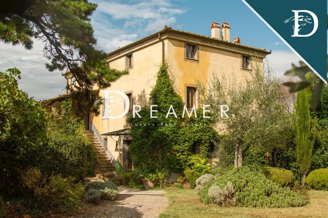 Villa for sale in Via Montepulciano, Montepulciano, Toscana