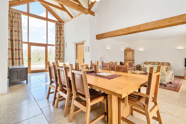 Dining Area.Jpg